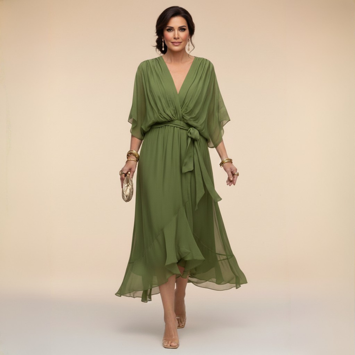 Regina | Chiffon dress with scollo with V
