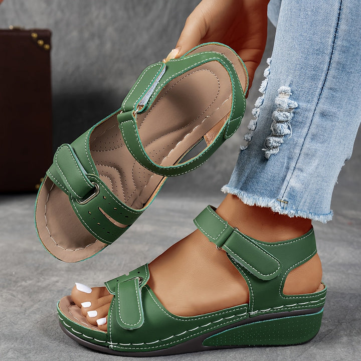 Eva Amelie | Fashionable orthopedic sandal