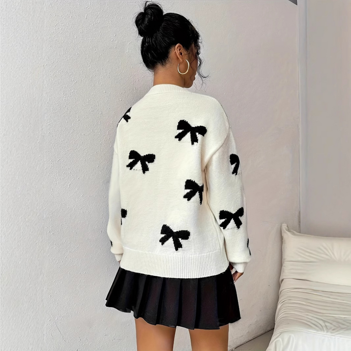 Naomi | Comfy Bow Print Pullover Sweater