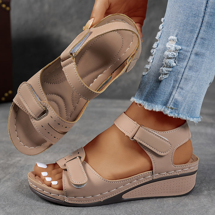 Eva Amelie | Fashionable orthopedic sandal