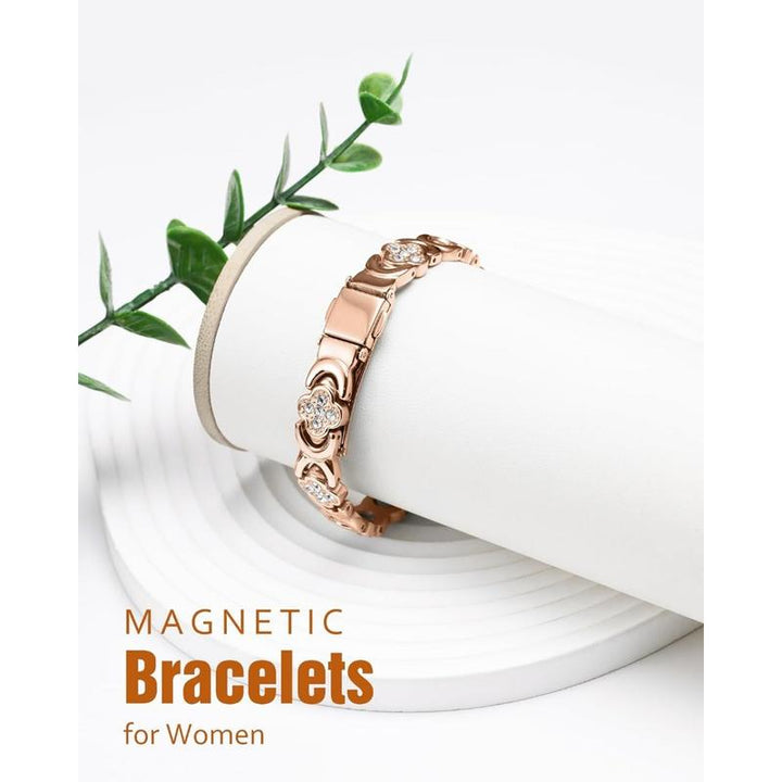 Paige | Elegant Magnetic Copper Bangle