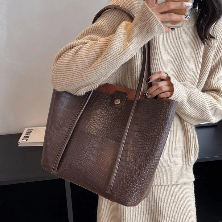 Zoe | Refined shoulder bag