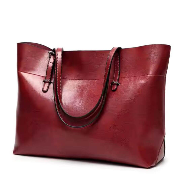 Martha | Essential and elegant handbag