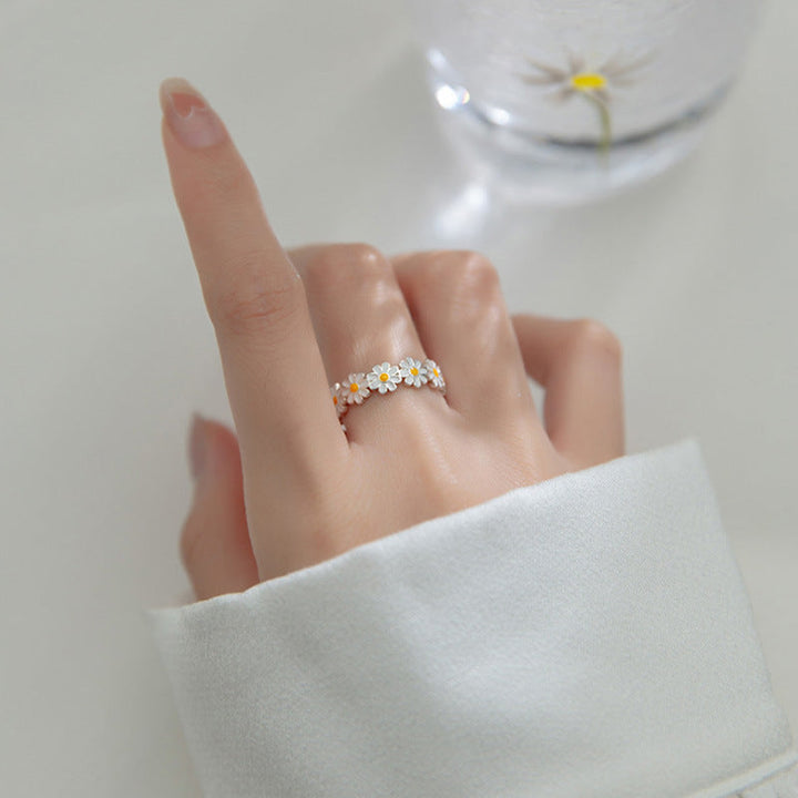 Quinn | Blooming Daisy Ring