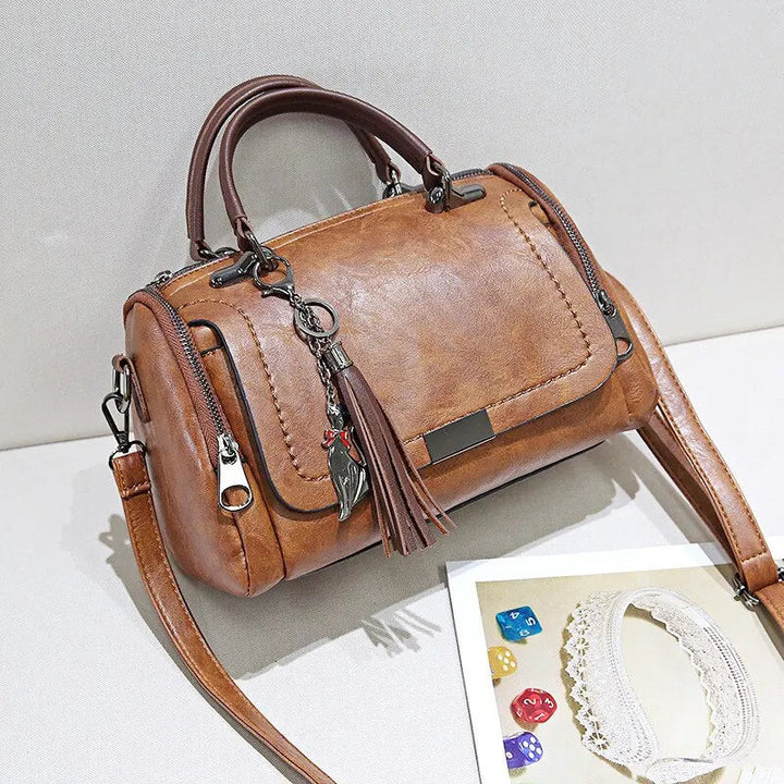 Rose | Leather bag with structure