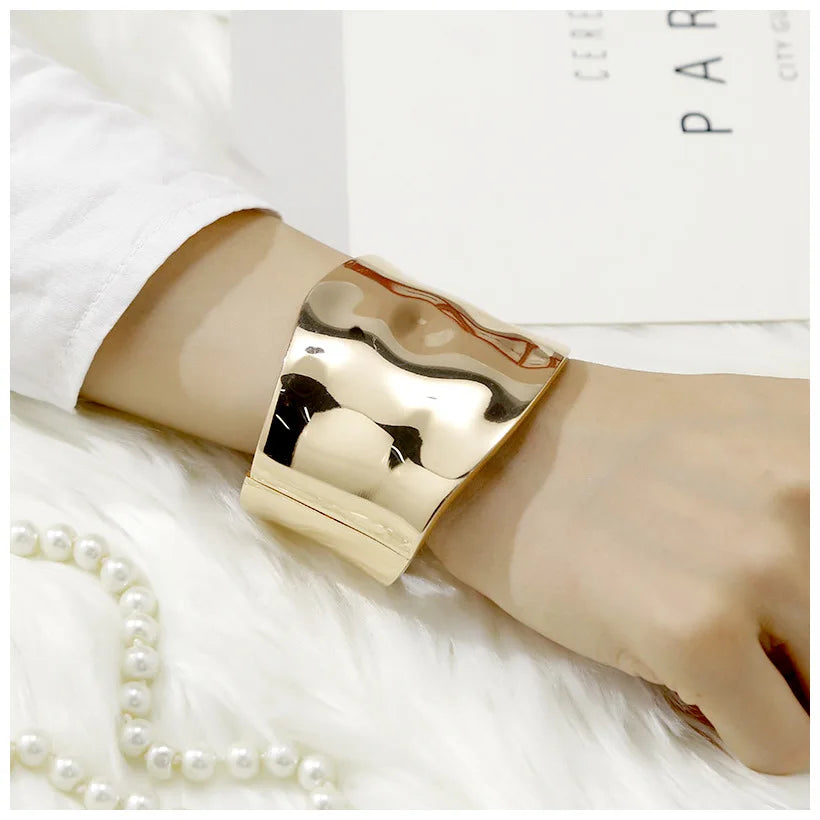 Jacinta | Chic Asymmetric Statement Bangle