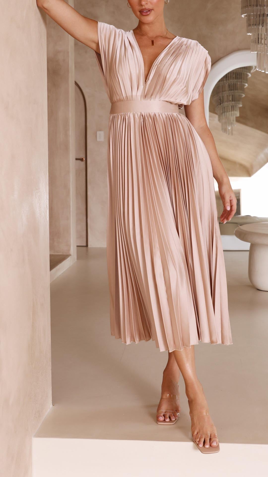 Sina | Elegant pleated dress