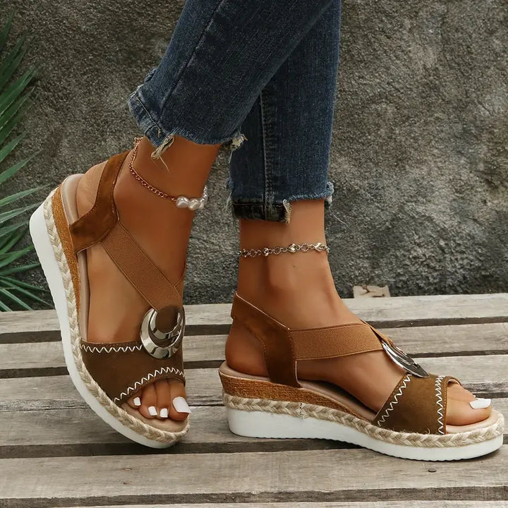 Alice Jule | Elegant platform sandals