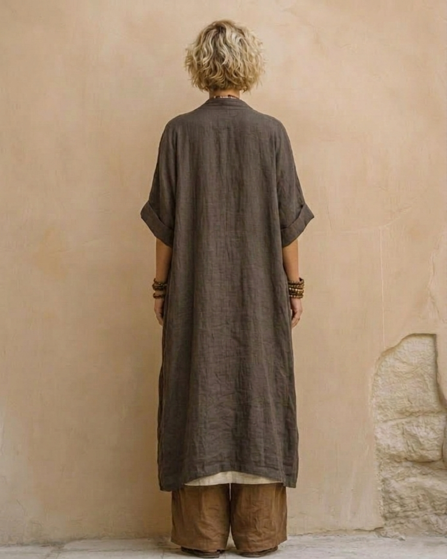 Elizabeth | Three-piece set made of dark gray and brown with tribal print