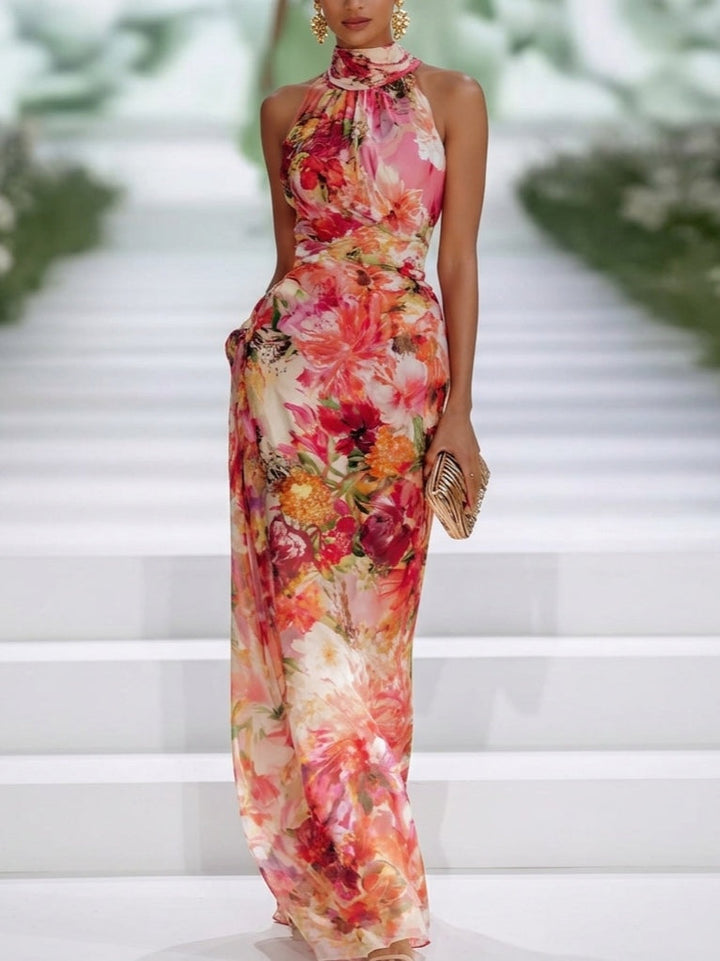 Carla | Sleeveless maxi dress made of red chiffon with flowers