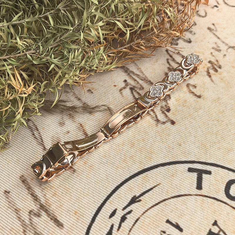 Paige | Elegant Magnetic Copper Bangle