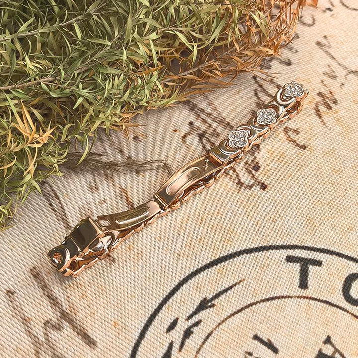 Paige | Elegant Magnetic Copper Bangle