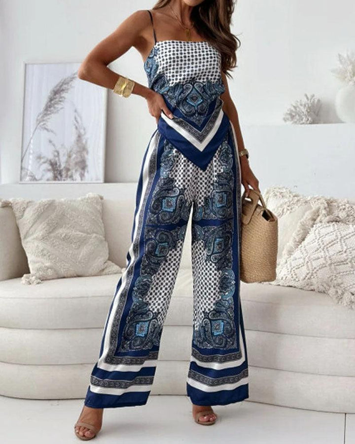 Lilly | Elegant two-piece set with top with laces and pants ready for vacation
