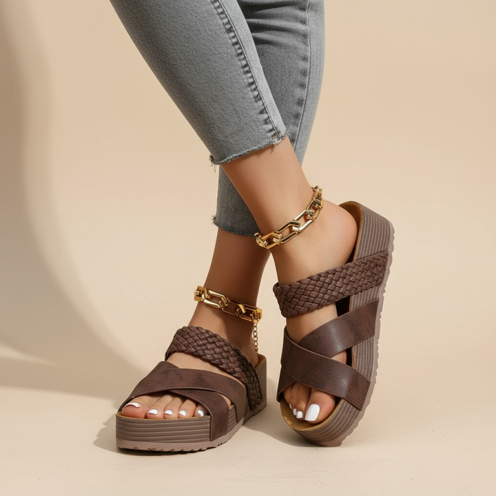 Alice Rosalie | Comfortable orthopedic sandals