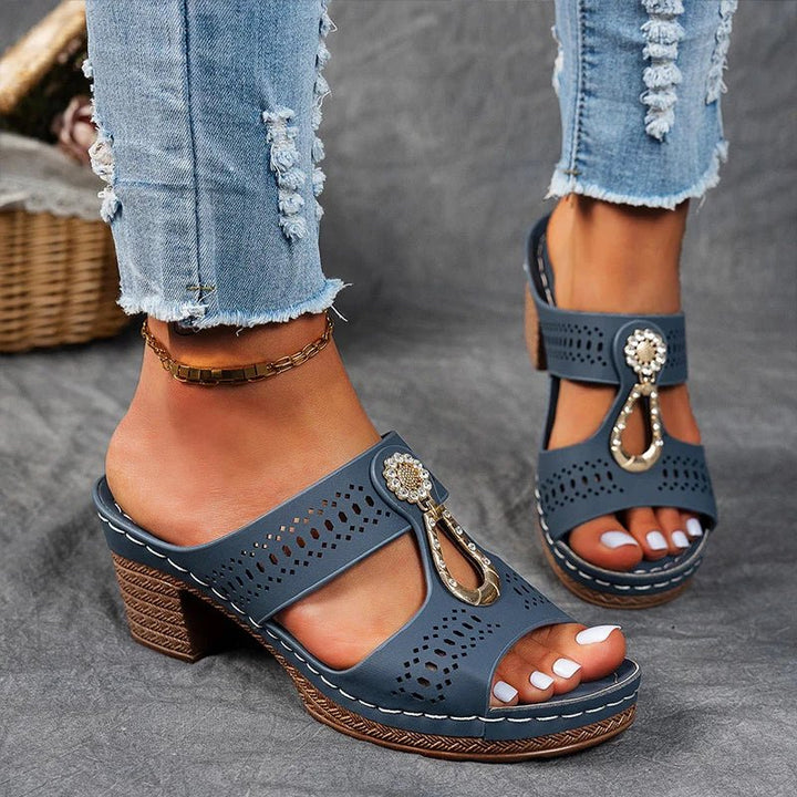 Alice Leonore | Orthopedic sandals