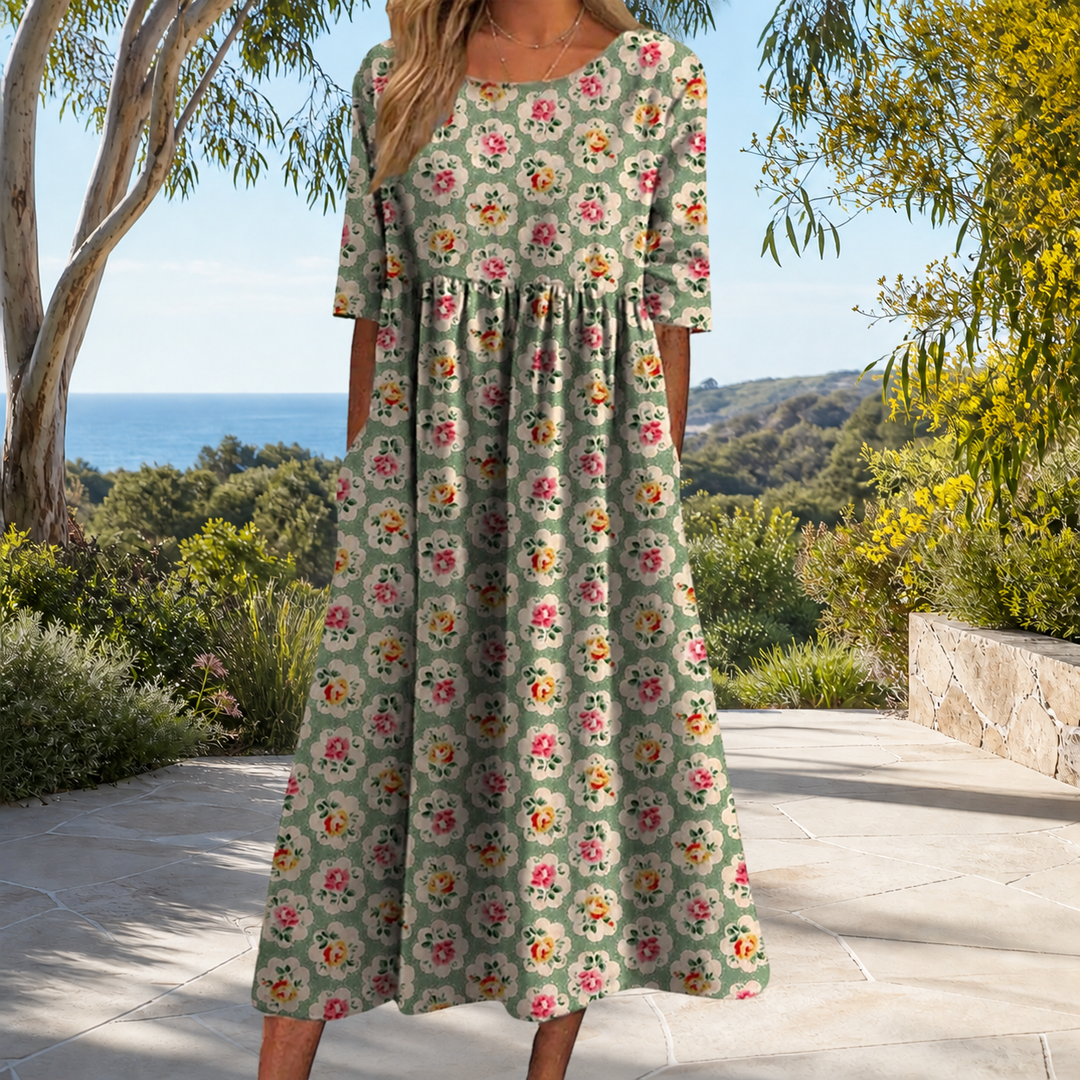 Flowing long dress – chic and comfortable